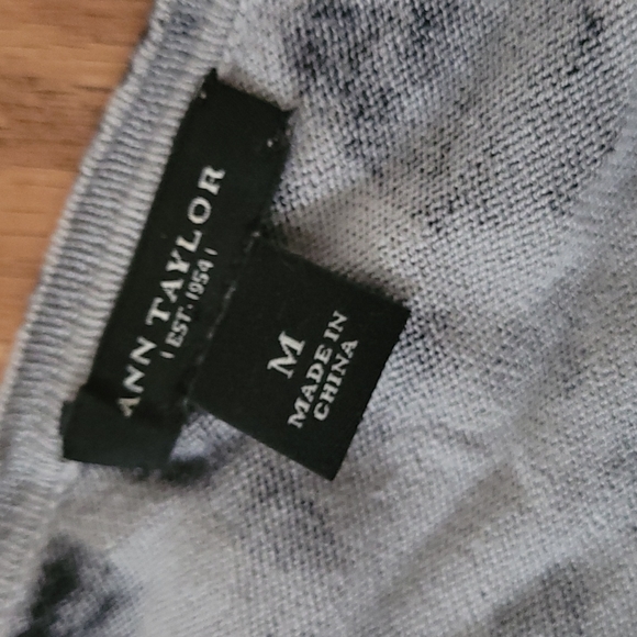 Ann Taylor Shirt Silk - Picture 5 of 7